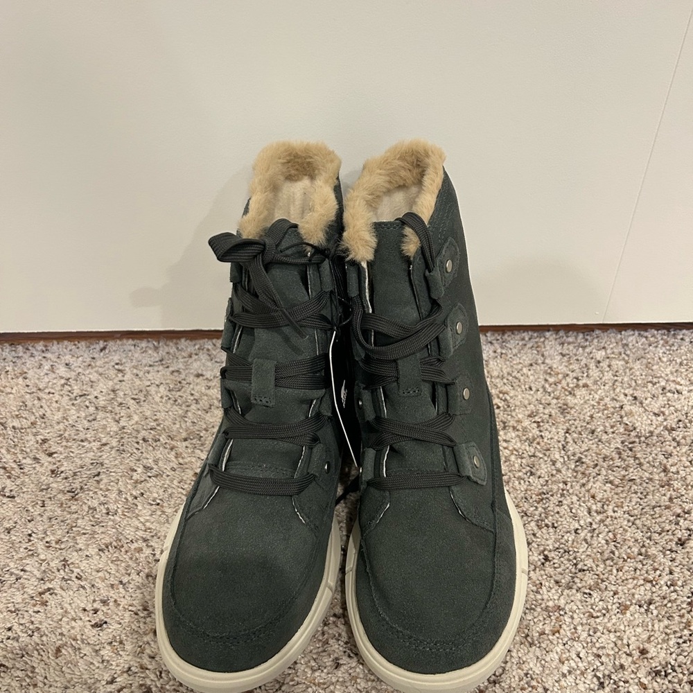 Sorel Explorer boots